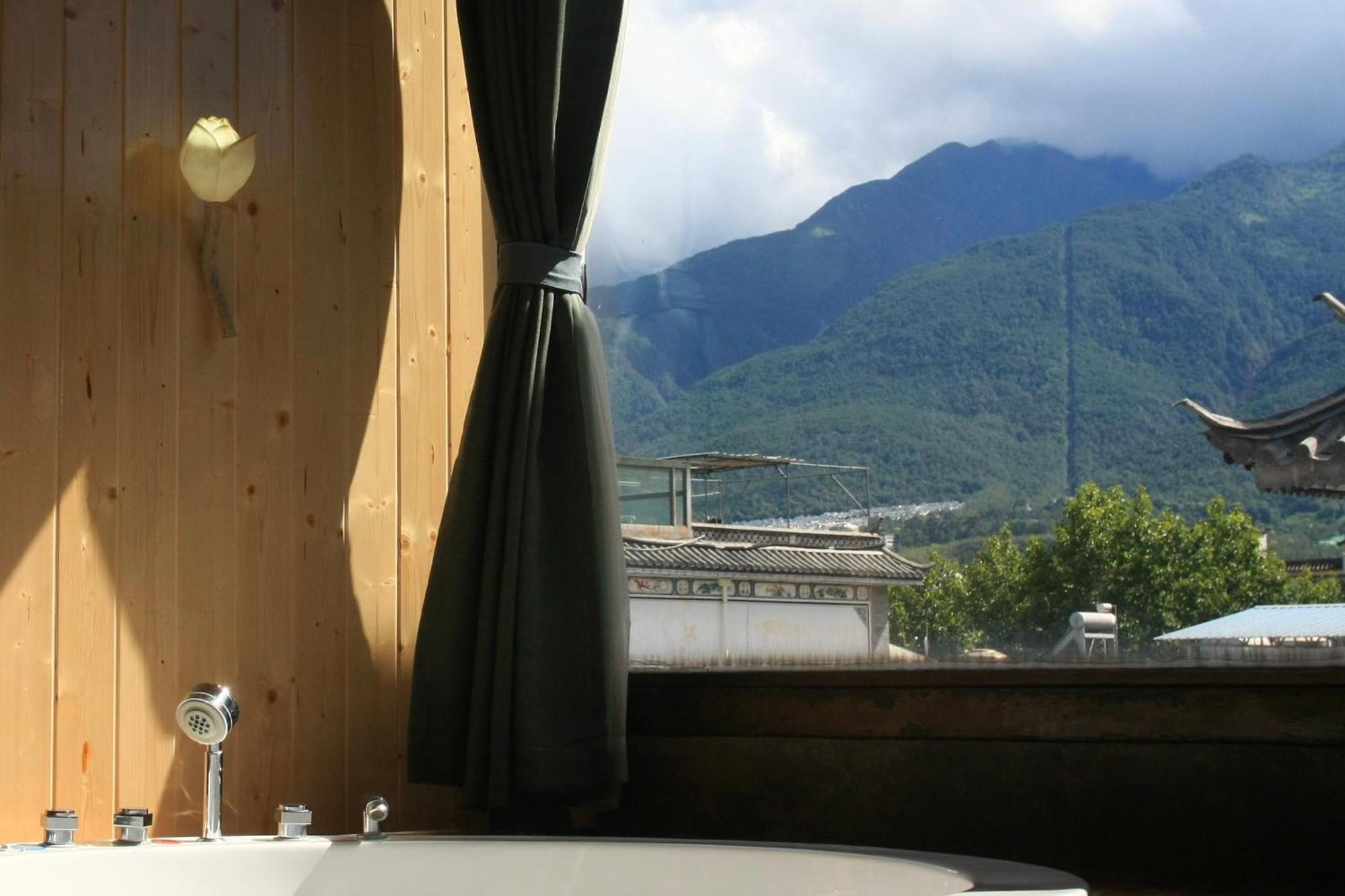 Dali Buxianshan Boutique Guesthouse-In Dali Ancient City,Near Three Pag Odas And Erhai Lake,Provide Tour Guide Service And Local Experience ภายนอก รูปภาพ