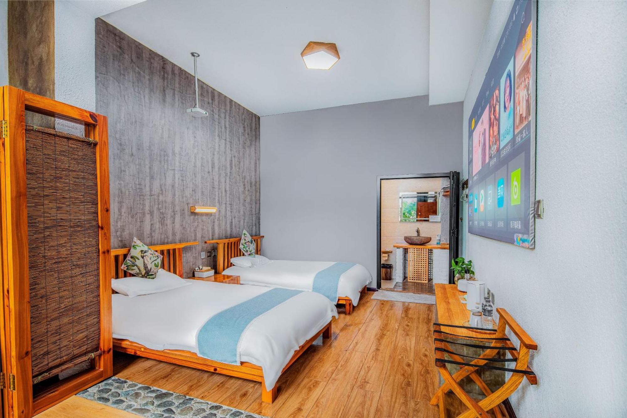 Dali Buxianshan Boutique Guesthouse-In Dali Ancient City,Near Three Pag Odas And Erhai Lake,Provide Tour Guide Service And Local Experience ภายนอก รูปภาพ