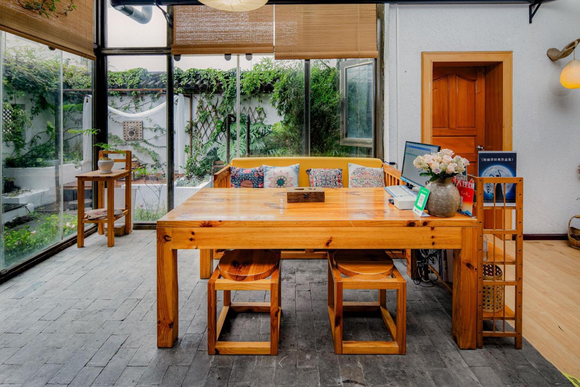 Dali Buxianshan Boutique Guesthouse-In Dali Ancient City,Near Three Pag Odas And Erhai Lake,Provide Tour Guide Service And Local Experience ภายนอก รูปภาพ