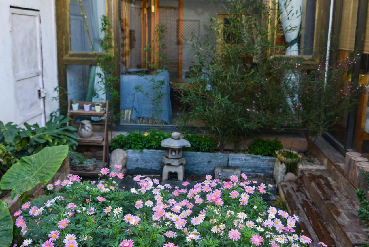 Dali Buxianshan Boutique Guesthouse-In Dali Ancient City,Near Three Pag Odas And Erhai Lake,Provide Tour Guide Service And Local Experience ภายนอก รูปภาพ